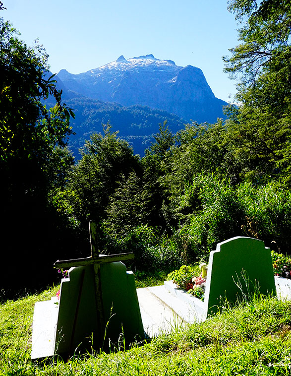 Cementerio Villa Peulla